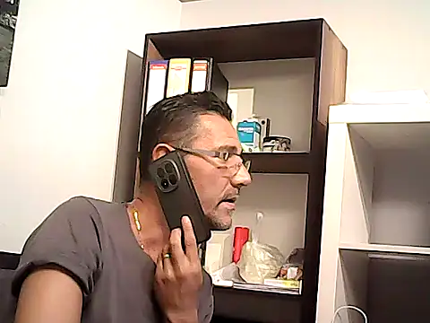 mastercharisma35 live cam on StripChat