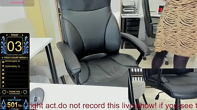 squirt_milf_viktoria webcam