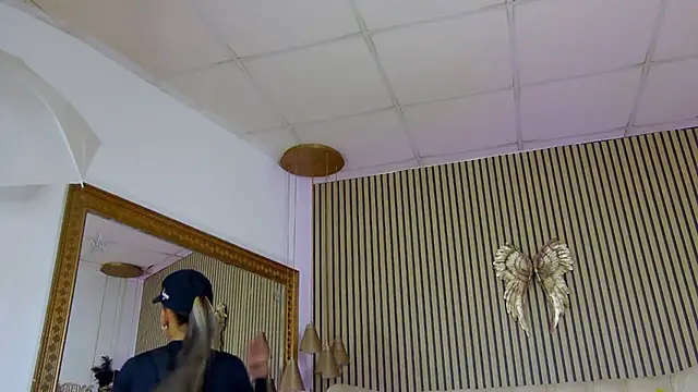 PlayfulShow webcam