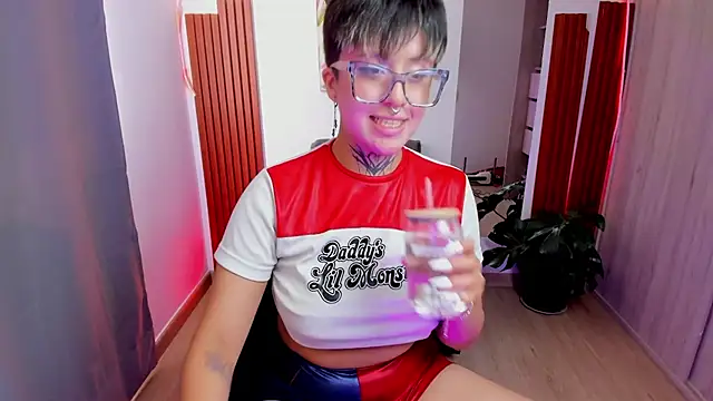 Rebeka-baker webcam