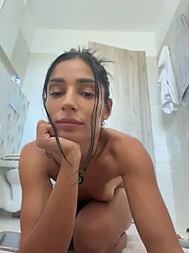 Vicky_luxe