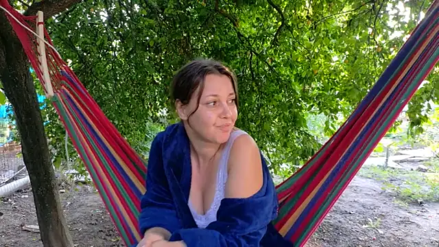 SweetMaddy888 live cam on StripChat