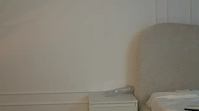 LuciannaBell live cam on StripChat