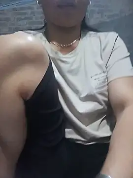 Linda-04 webcam