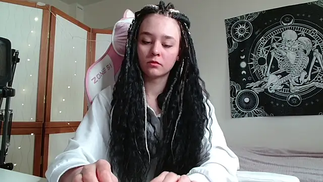 Mysterious_Toy webcam