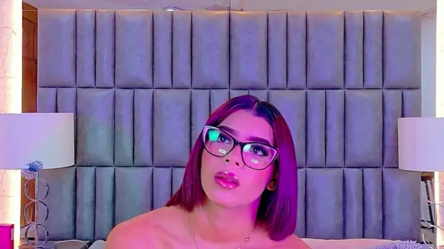 TiaraRosse webcam