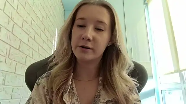 MerrileeReisser webcam