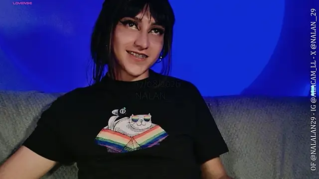 Nalan__ live cam on StripChat