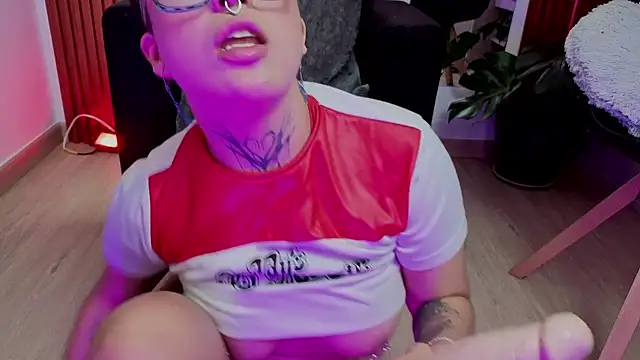 Rebeka-baker webcam