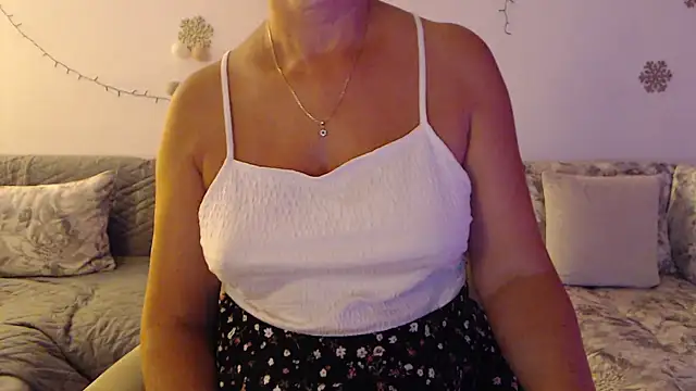 YourfantasyGiuly webcam