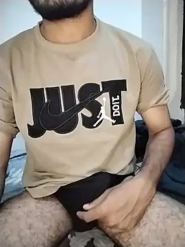 Mr_Hotyy live cam on StripChat