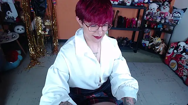 MissMiia2 live cam on StripChat