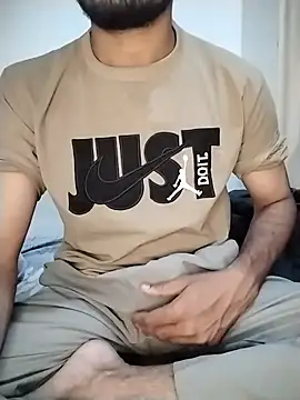 Mr_Hotyy webcam