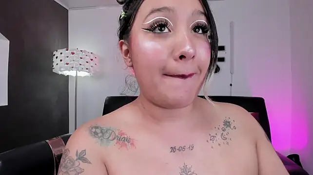 miss_danika webcam