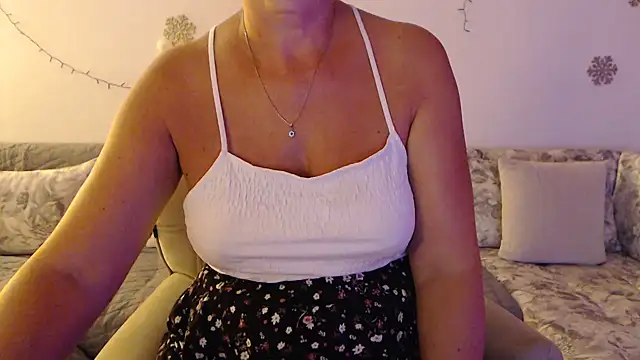 YourfantasyGiuly webcam