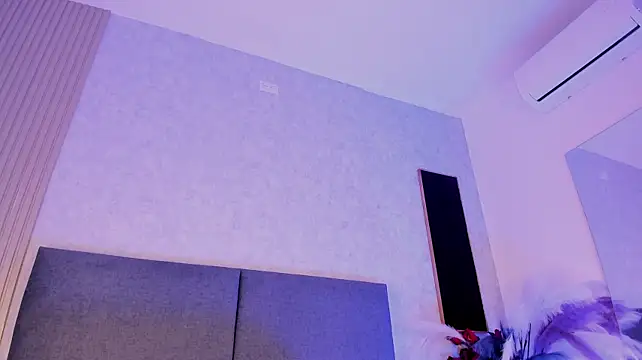 Roxxyfiore webcam