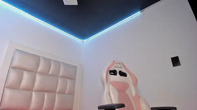 peyton__wat webcam