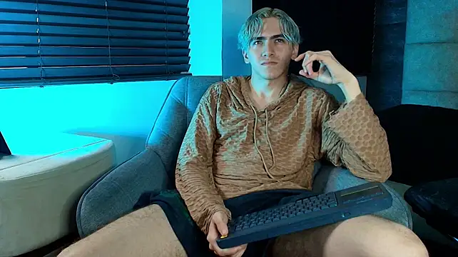 Tyler_Mcrey webcam
