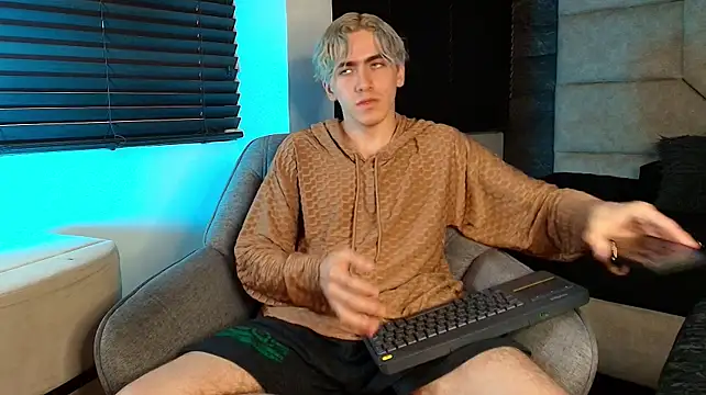 Tyler_Mcrey webcam