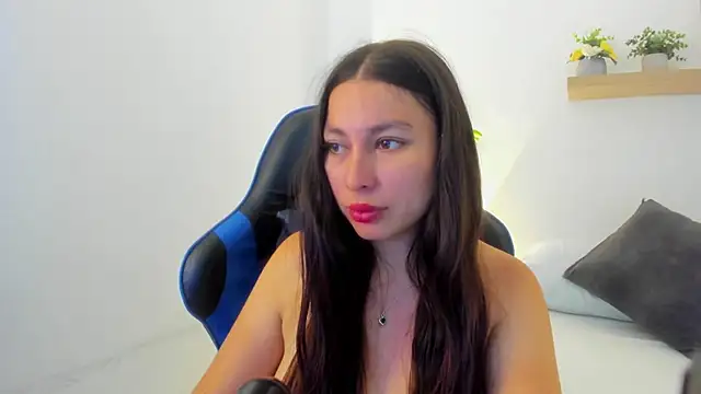 bella_99_ webcam