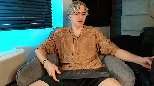 Tyler_Mcrey webcam