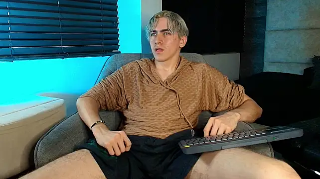 Tyler_Mcrey webcam