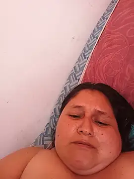 cloeth_lan live cam on StripChat