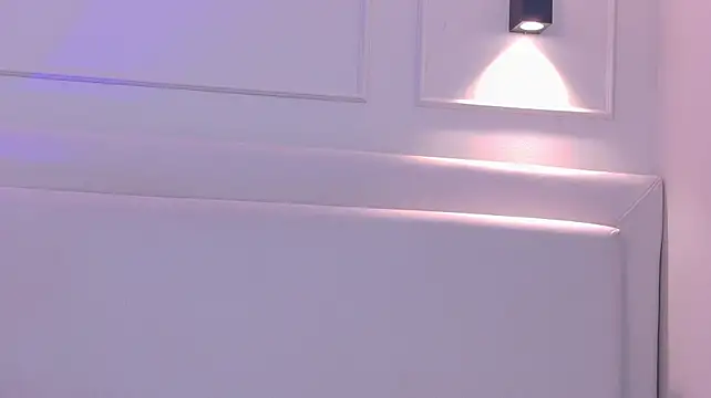 NaomiKlarc