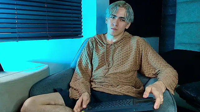 Tyler_Mcrey webcam