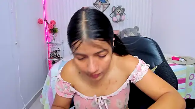 zara_cute webcam