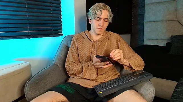 Tyler_Mcrey webcam