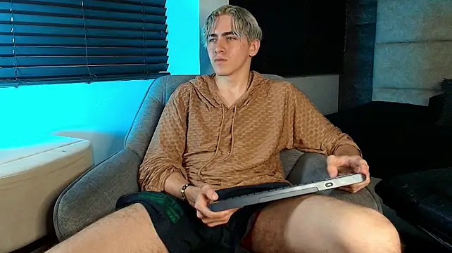 Tyler_Mcrey webcam