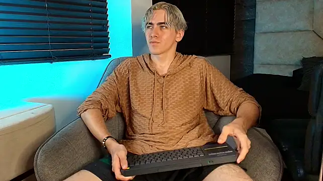 Tyler_Mcrey webcam