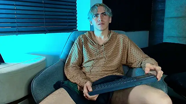 Tyler_Mcrey webcam
