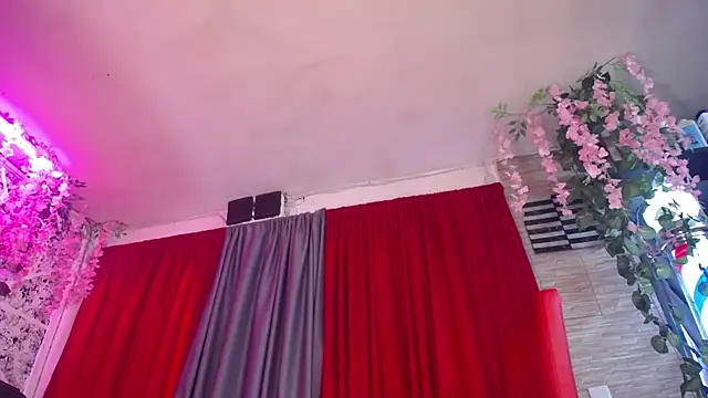 hornytsblonde webcam