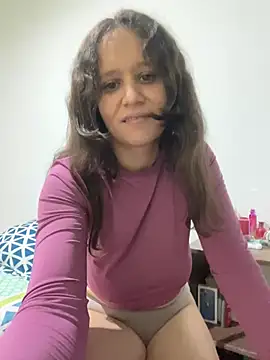 hotcookie28 live cam on StripChat