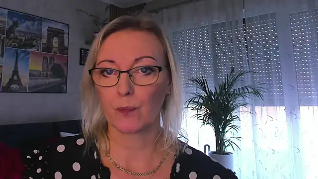vanessa_chat