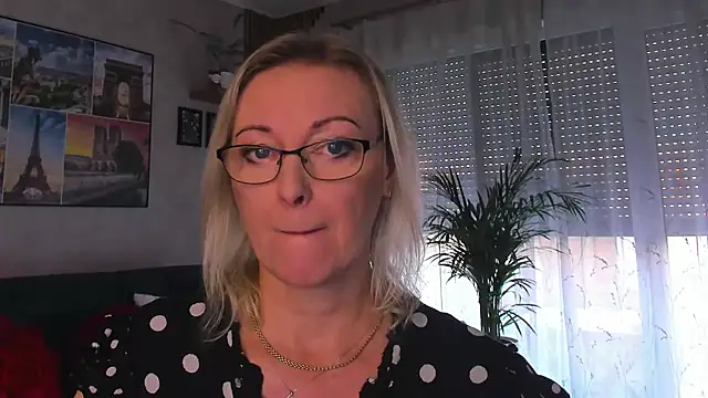 vanessa_chat