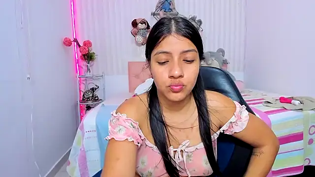 zara_cute webcam