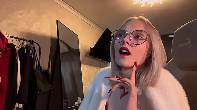 NikiLovers