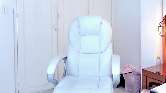 MonicaVelle webcam