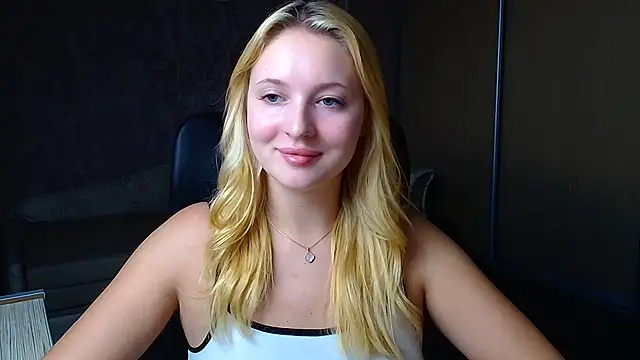 Milka_kiss_ webcam