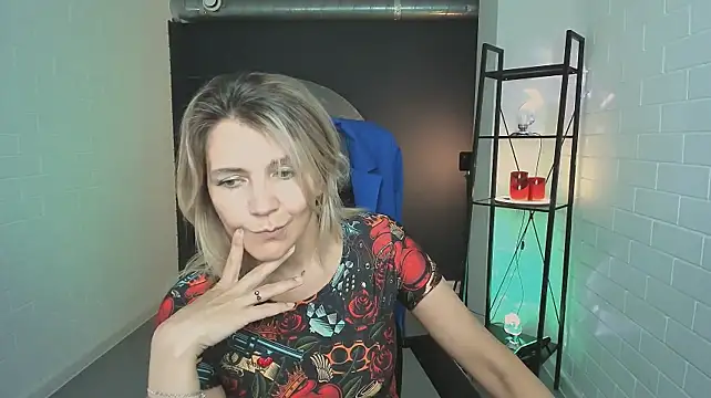 NicoleHitman webcam