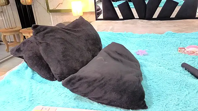 VictoriaKyros webcam