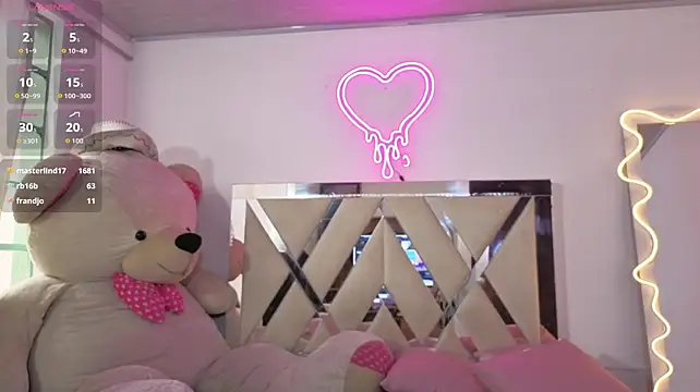 MILAH_TAY webcam