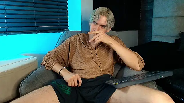 Tyler_Mcrey webcam