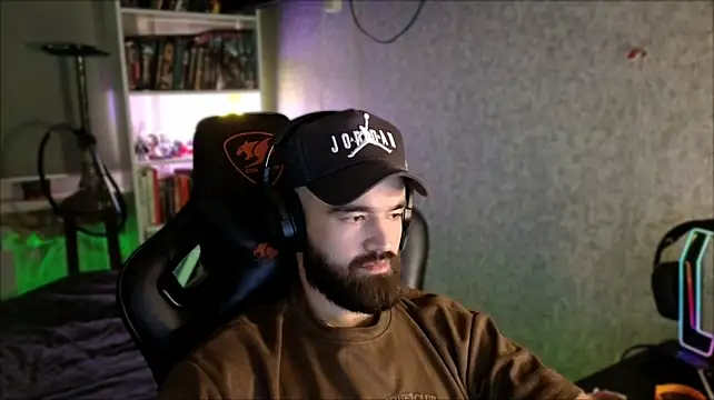 _Serious_Man webcam