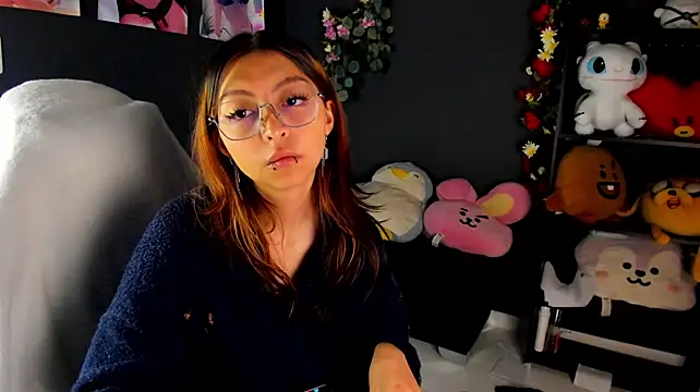 Kira_Exxe webcam