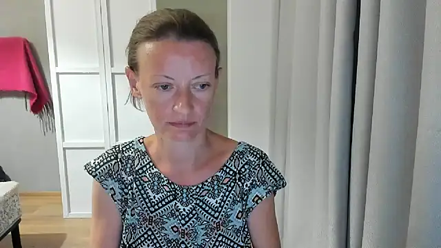 VelvetZara webcam