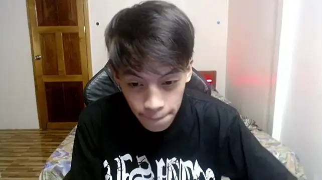 Hiraya__0 webcam